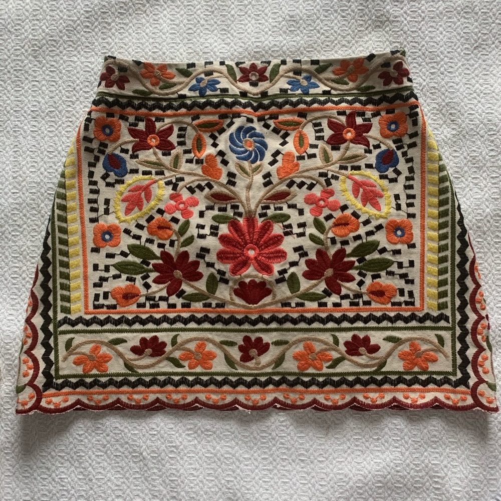Embroidered Mini skirt